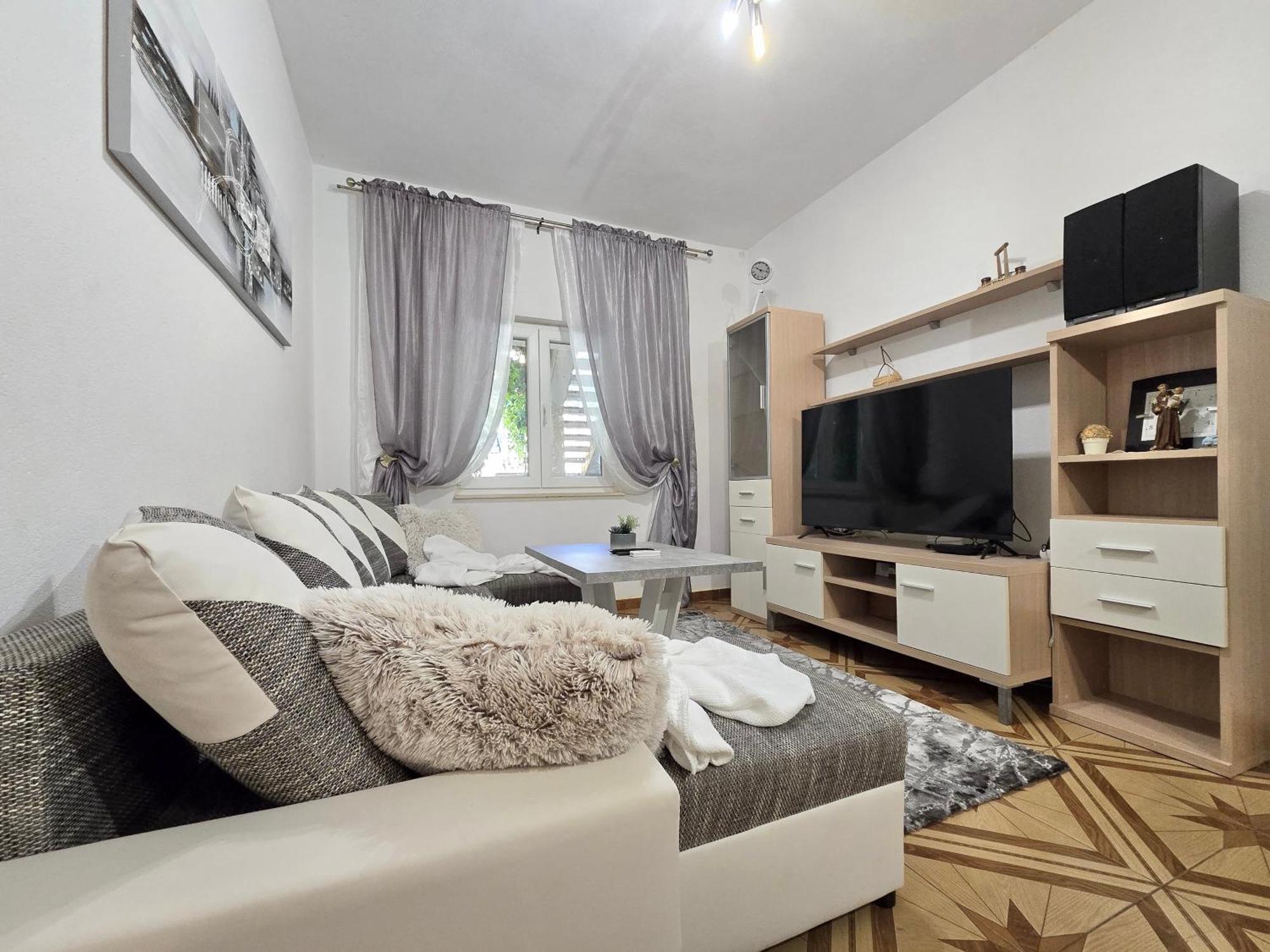 Elite Residence Flos Оребич Екстер'єр фото