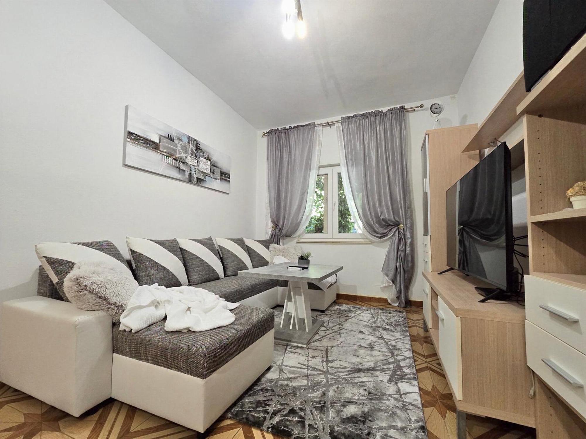 Elite Residence Flos Оребич Екстер'єр фото